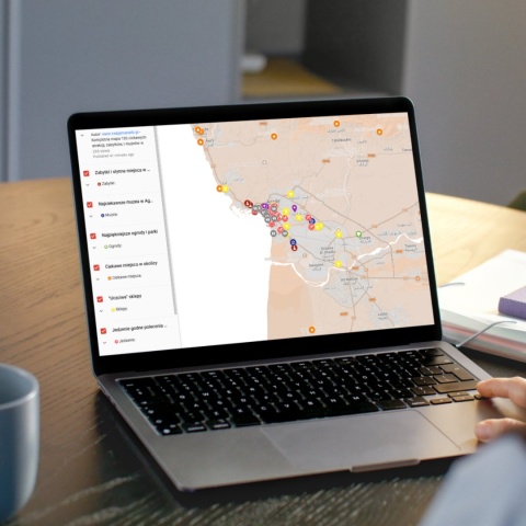 mapa atrakcji Agadiru na komputerze