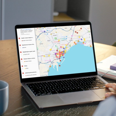 mapa atrakcji Alicante na komputerze