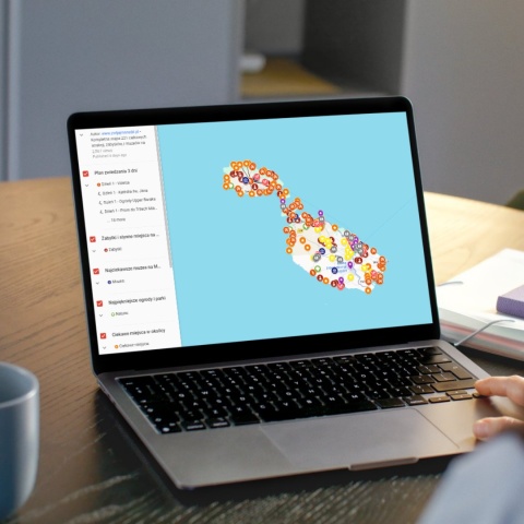 plan zwiedzania Malty w 3 dni otwarty na komputerze