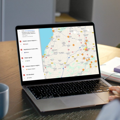 mapa atrakcji Marrakeszu na komputerze