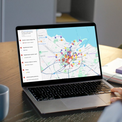 mapa atrakcji Tallinna na komputerze