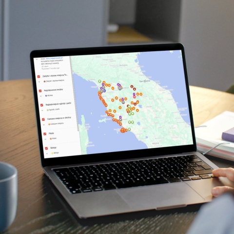 mapa atrakcji Toskanii na komputerze