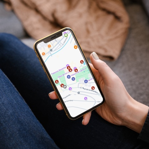 mapa atrakcji turystycznych w Grenadzie w google maps na telefonie